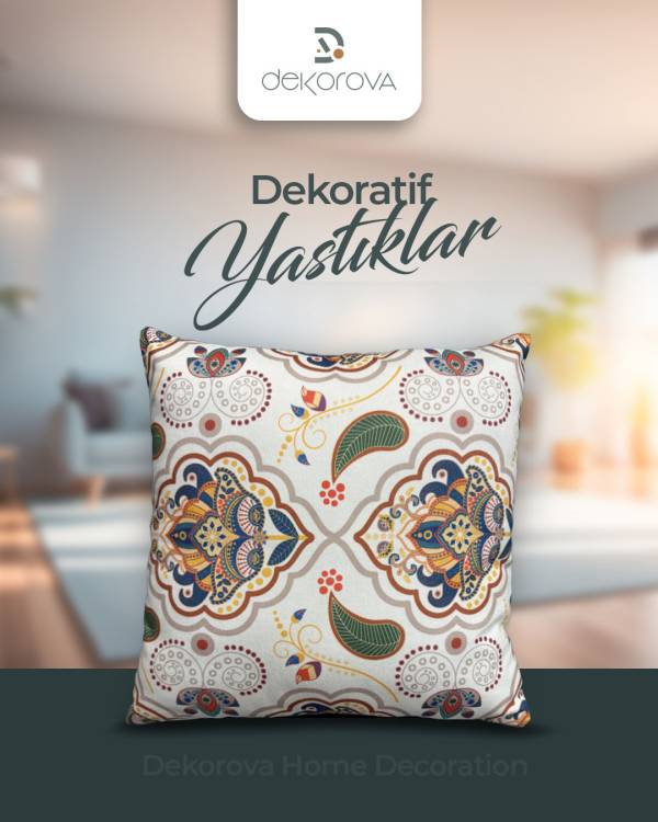 Beyaz Çiçek Motifli Yastık